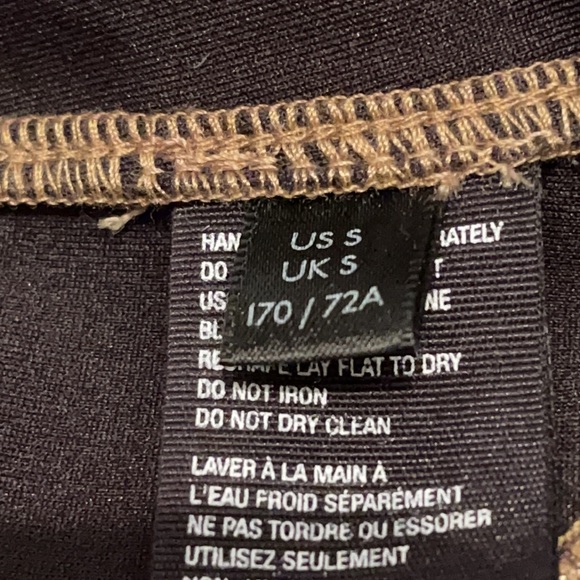 NWT VEGAN LEATHER ANIMAL PRINT LEGGINGS SZ SM FP - Picture 13 of 13